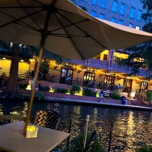 Meet your Posher, Mari